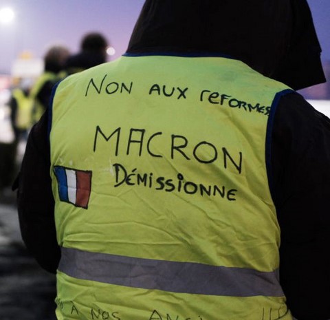 Gilet jaune image cocasse sur https://www.blagues-en-stock.org