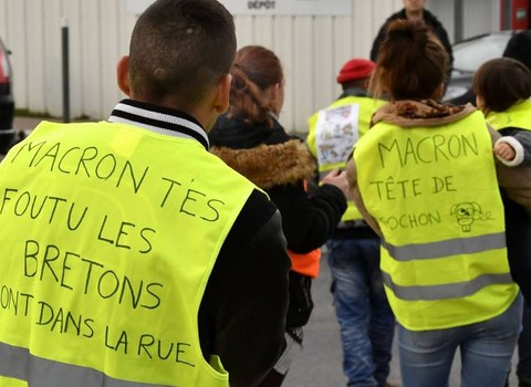 Gilet jaune image cocasse sur https://www.blagues-en-stock.org
