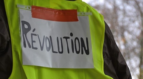 Gilet jaune image cocasse sur https://www.blagues-en-stock.org