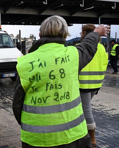 Gilet jaune image cocasse sur https://www.blagues-en-stock.org