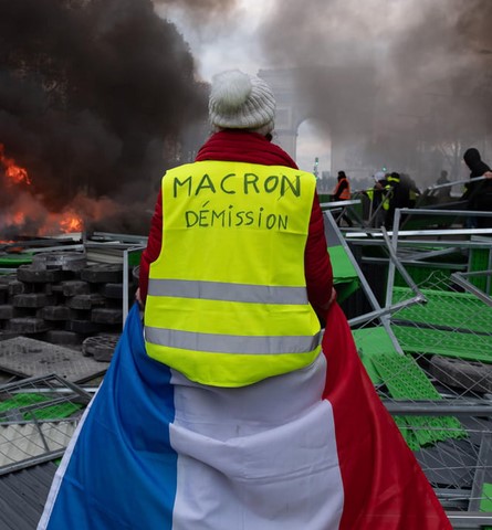 Gilet jaune image cocasse sur https://www.blagues-en-stock.org