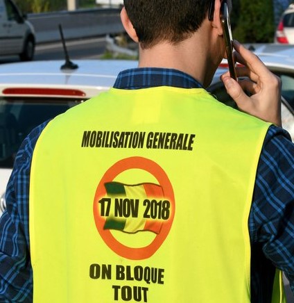 Gilet jaune image cocasse sur https://www.blagues-en-stock.org