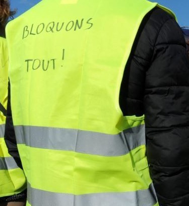 Gilet jaune image cocasse sur https://www.blagues-en-stock.org
