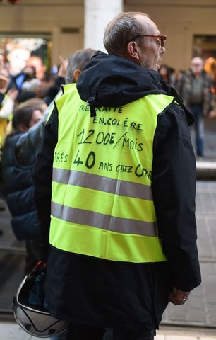 Gilet jaune image cocasse sur https://www.blagues-en-stock.org
