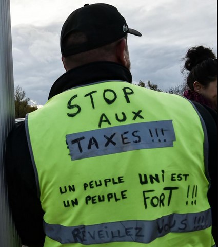 Gilet jaune image cocasse sur https://www.blagues-en-stock.org